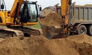 Выкопать яму экскаватором в ельце от 950 руб. - 2Землекопа-Елц 